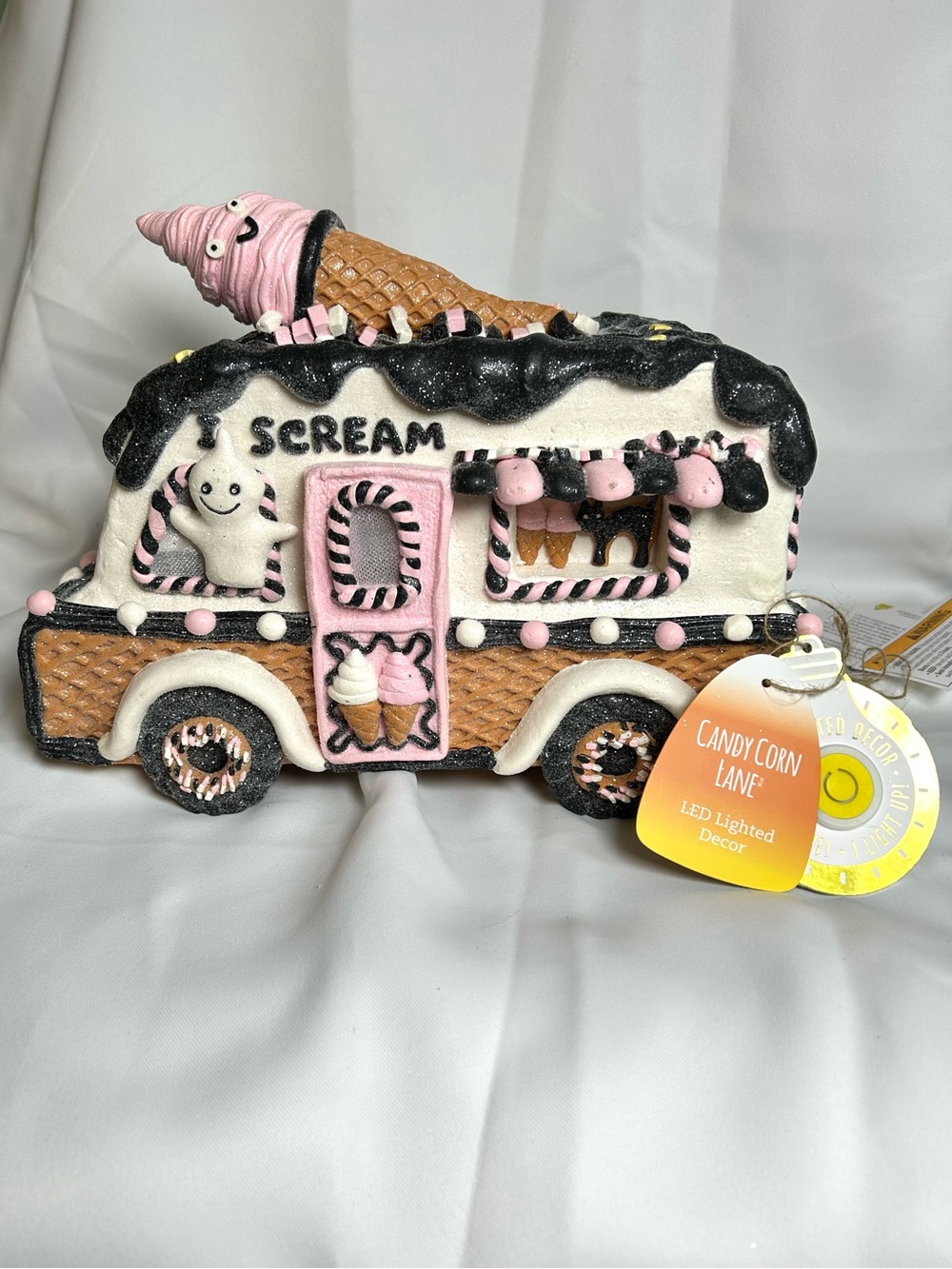 Candy Corn Lane ‘I Scream’ Ice Cream Truck Halloween LED Decor NWT - Picture 2 of 13